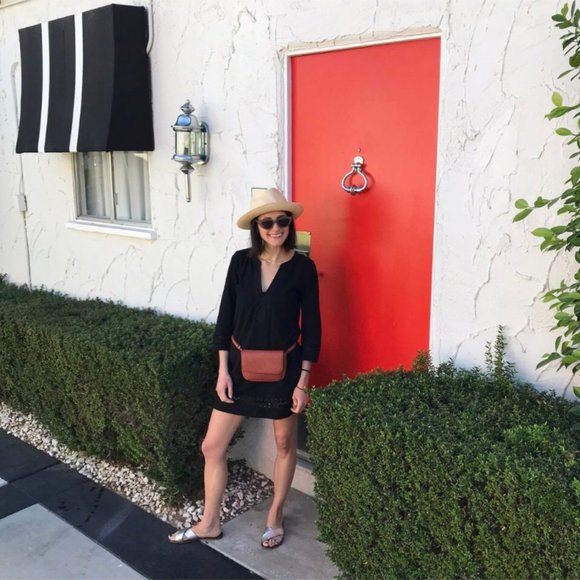 3/4 sleeve black tunic - Picture 2 of 2